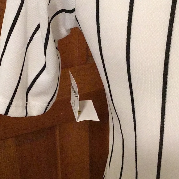 NWT: Disney Minnie Baseball Shirt - Picture 4 of 4